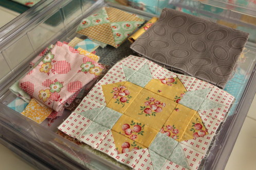 Keeping sewing projects organized by Make it Do
